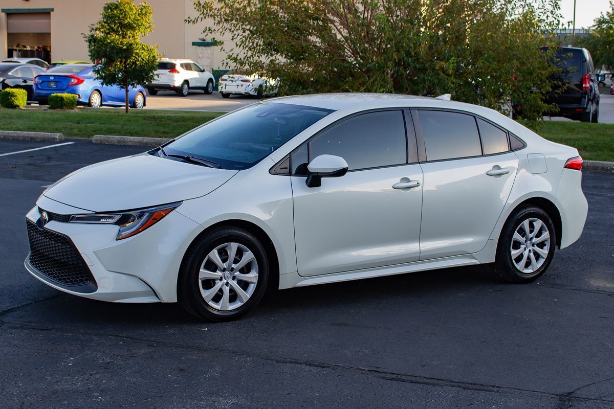 Photo 4 of this Toyota Corolla