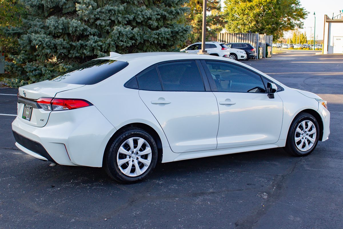 Photo 10 of this Toyota Corolla