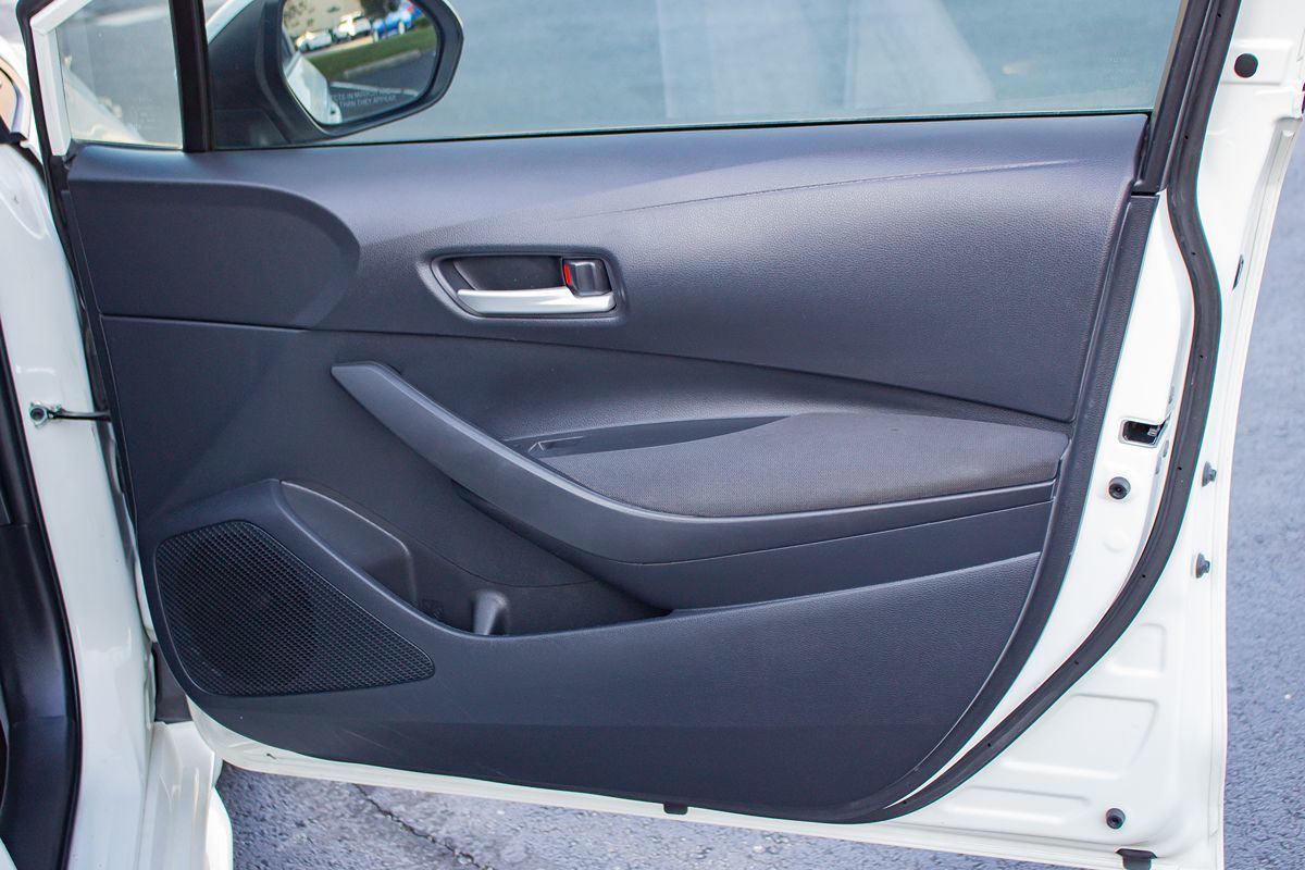 Photo 19 of this Toyota Corolla