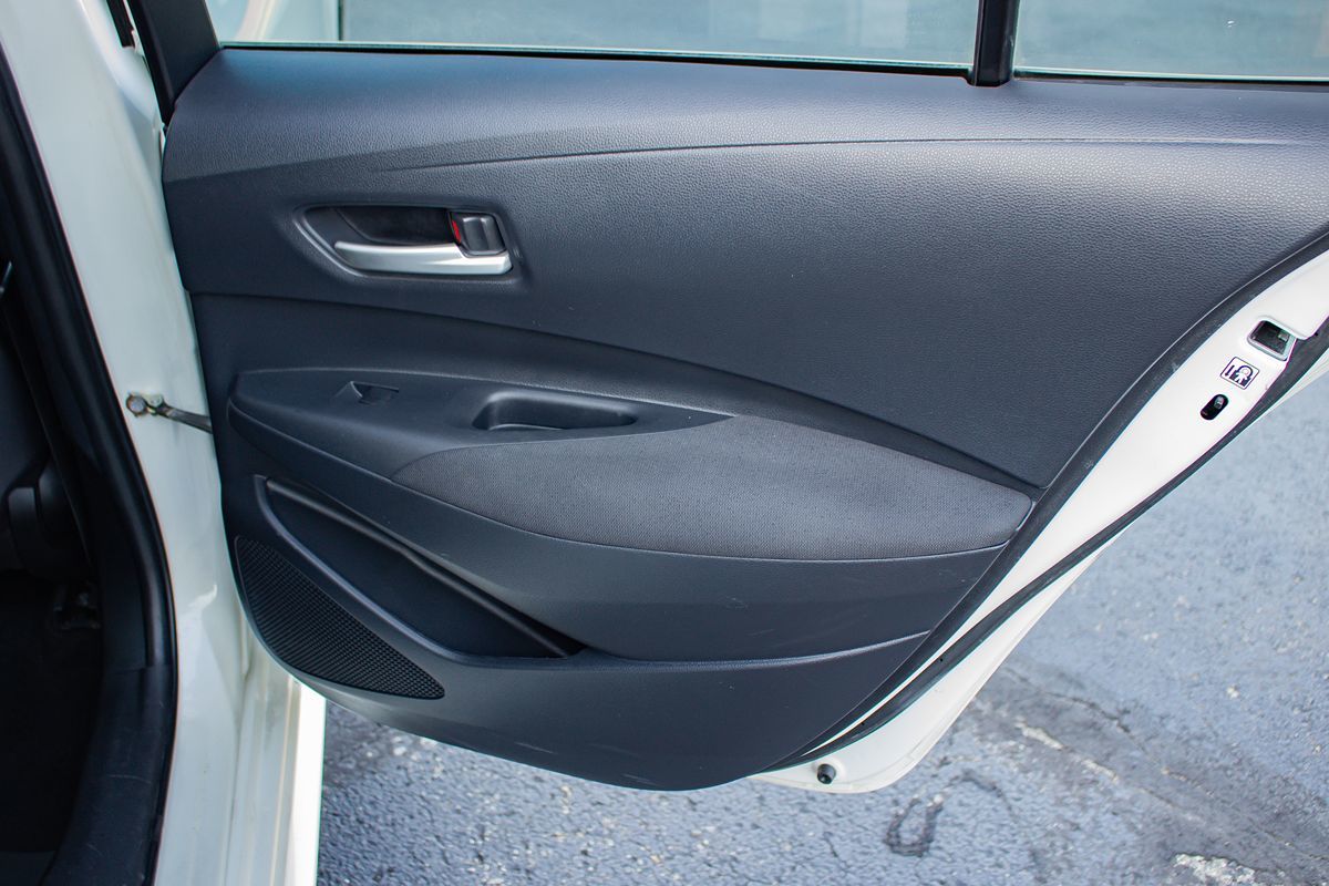 Photo 17 of this Toyota Corolla