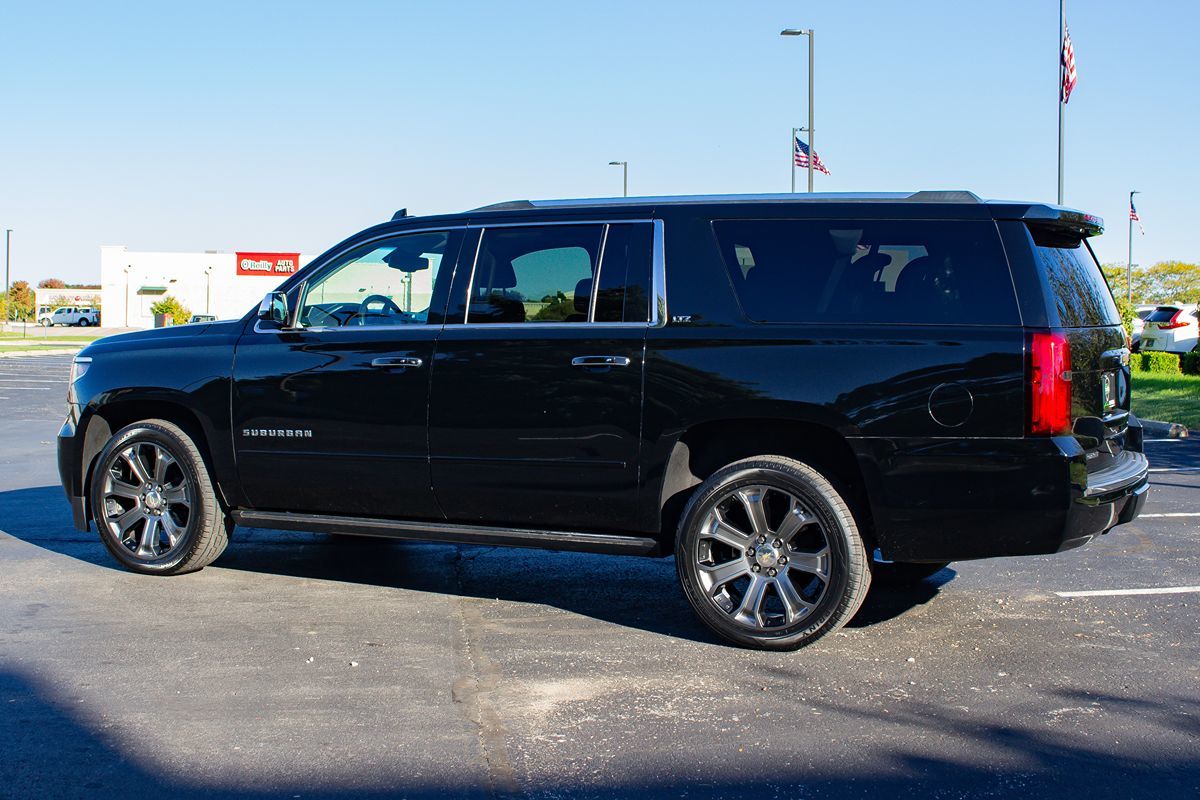 Photo 5 of this Chevrolet Suburban