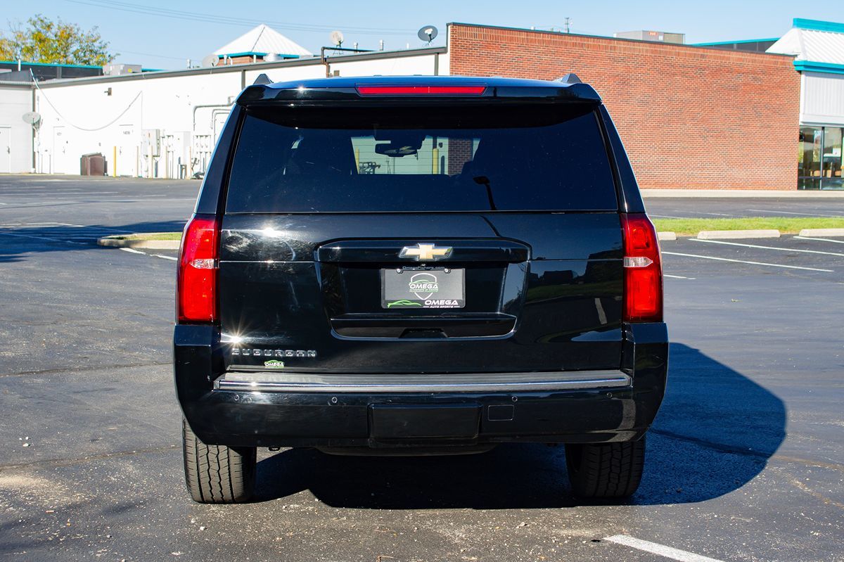 Photo 7 of this Chevrolet Suburban
