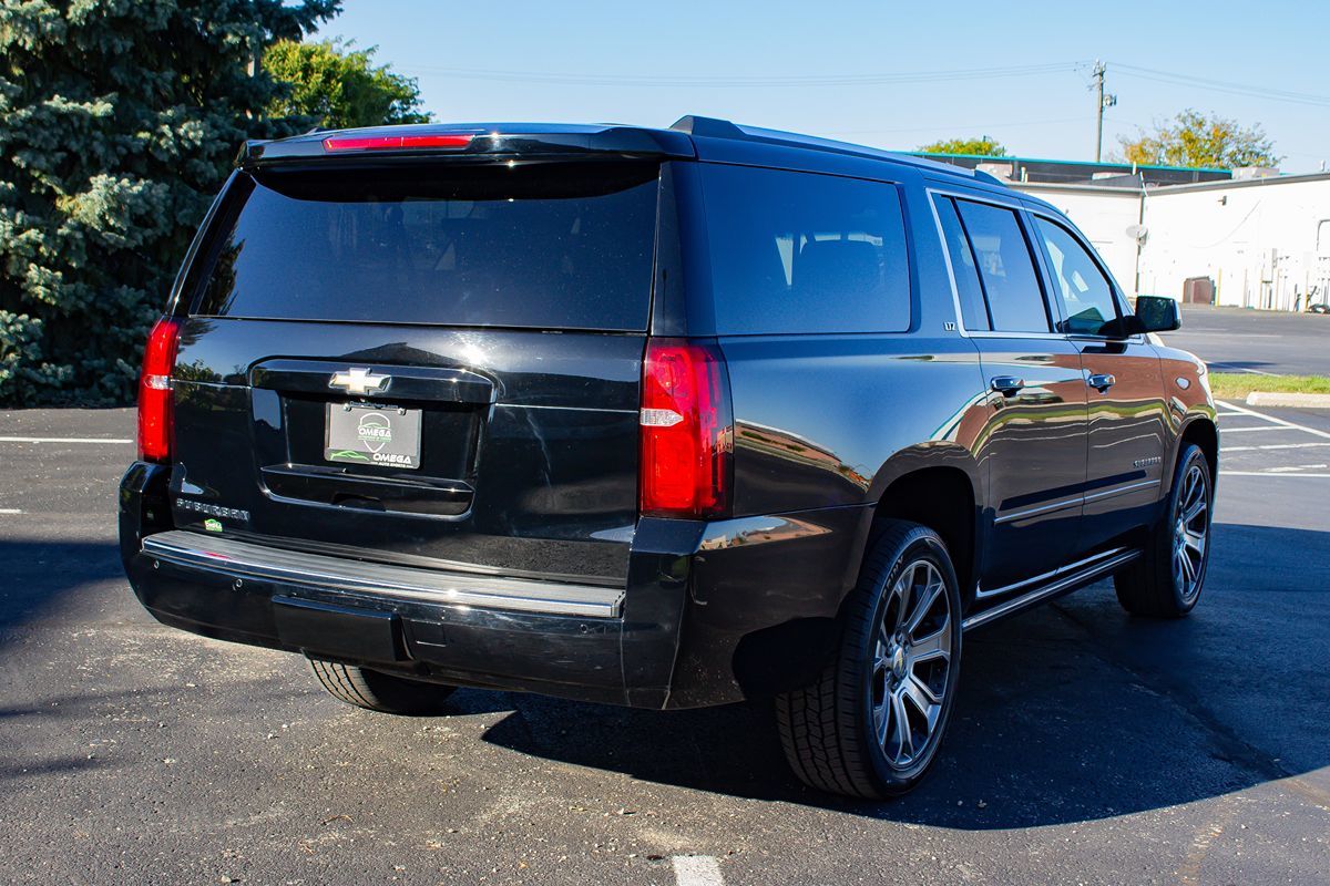Photo 8 of this Chevrolet Suburban