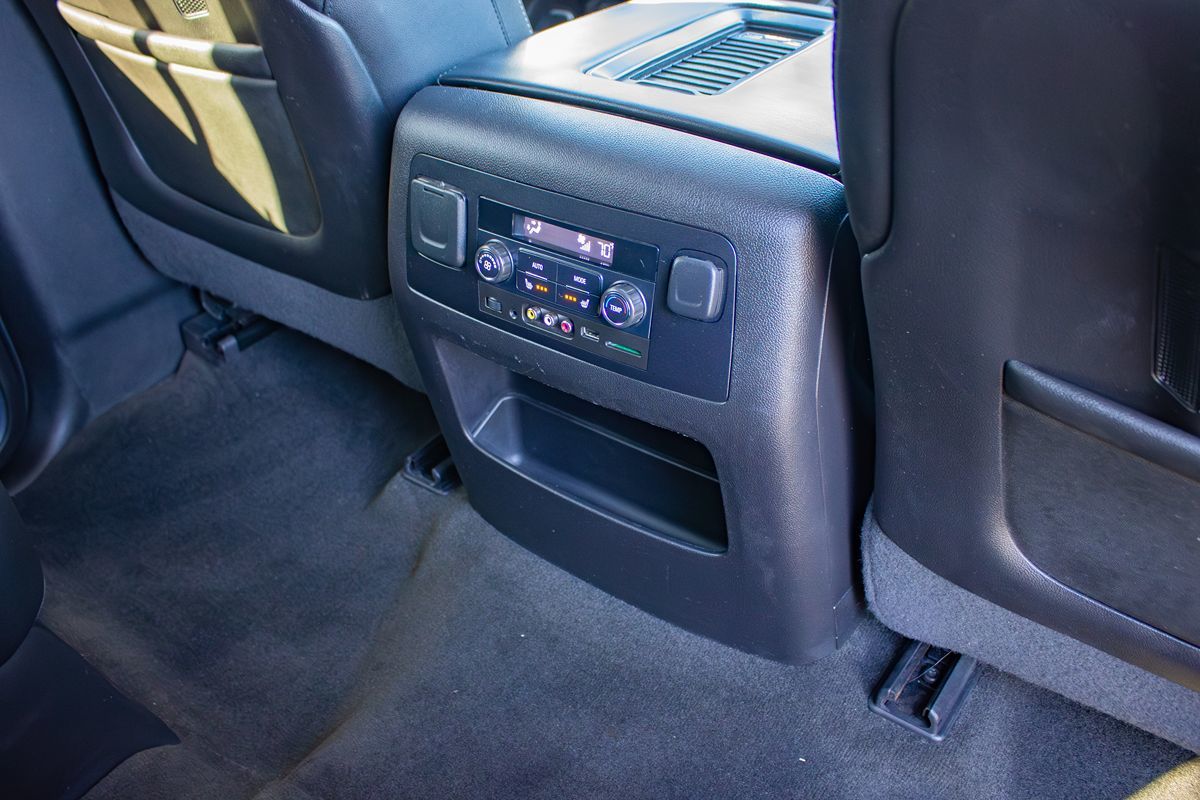 Photo 33 of this Chevrolet Suburban