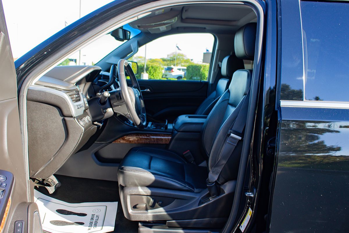 Photo 11 of this Chevrolet Suburban