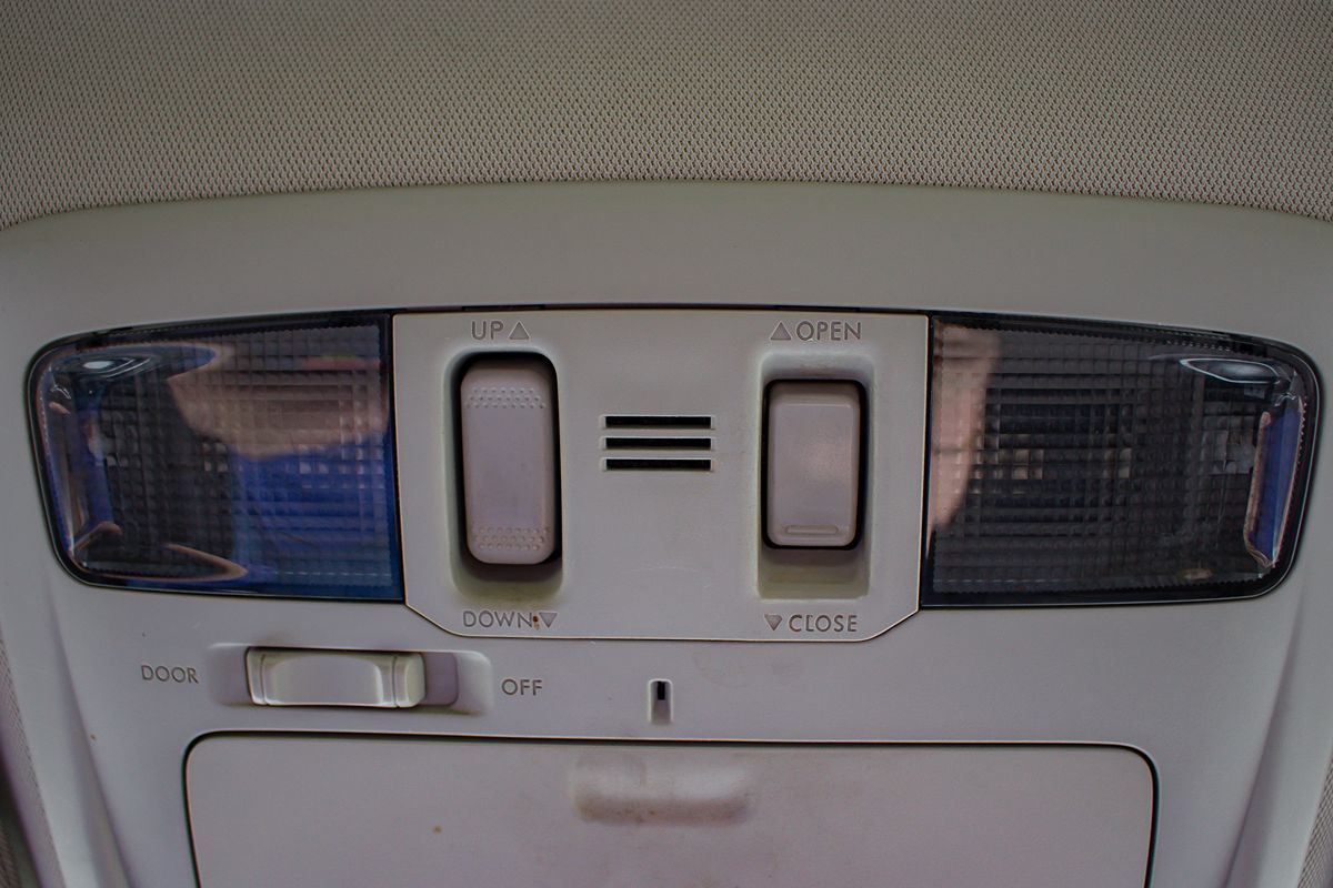 Photo 30 of this Subaru Legacy