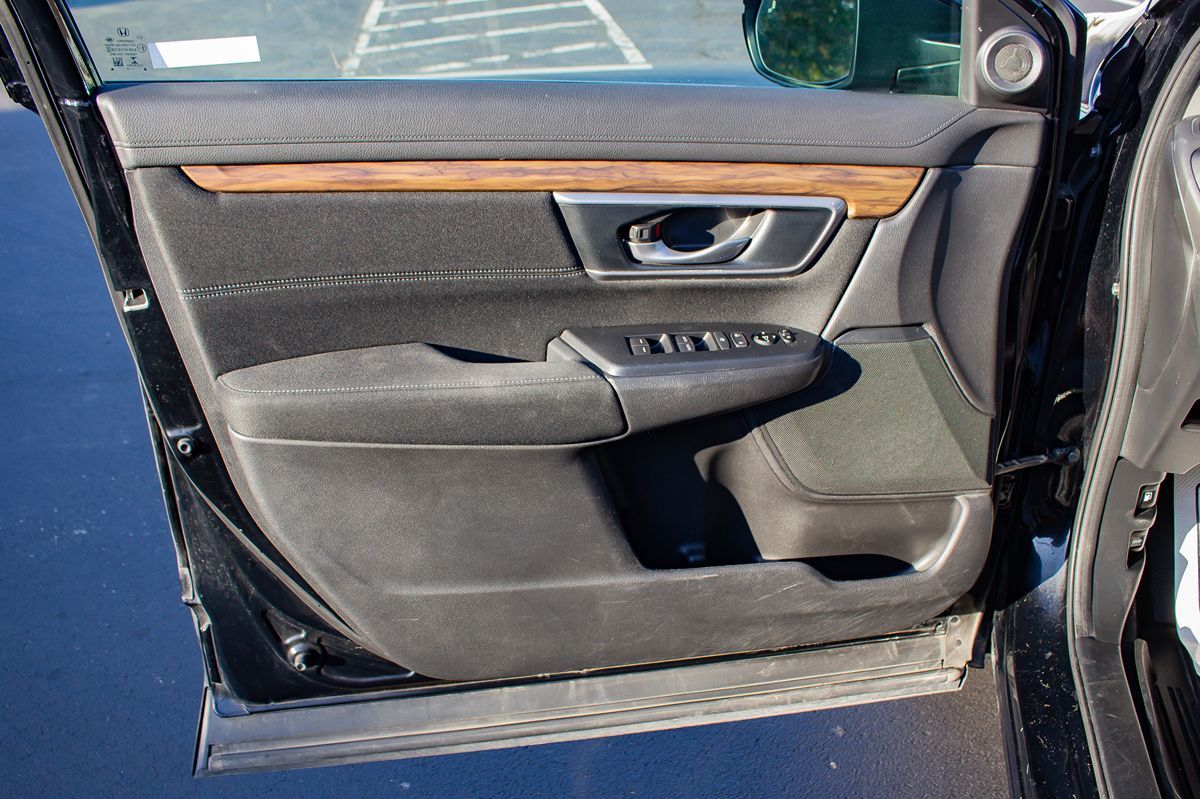 Photo 13 of this Honda CR-V