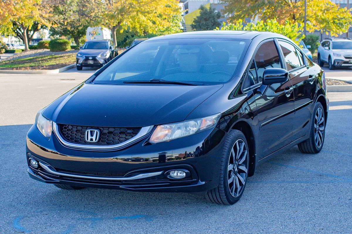 Photo 3 of this Honda Civic Sedan