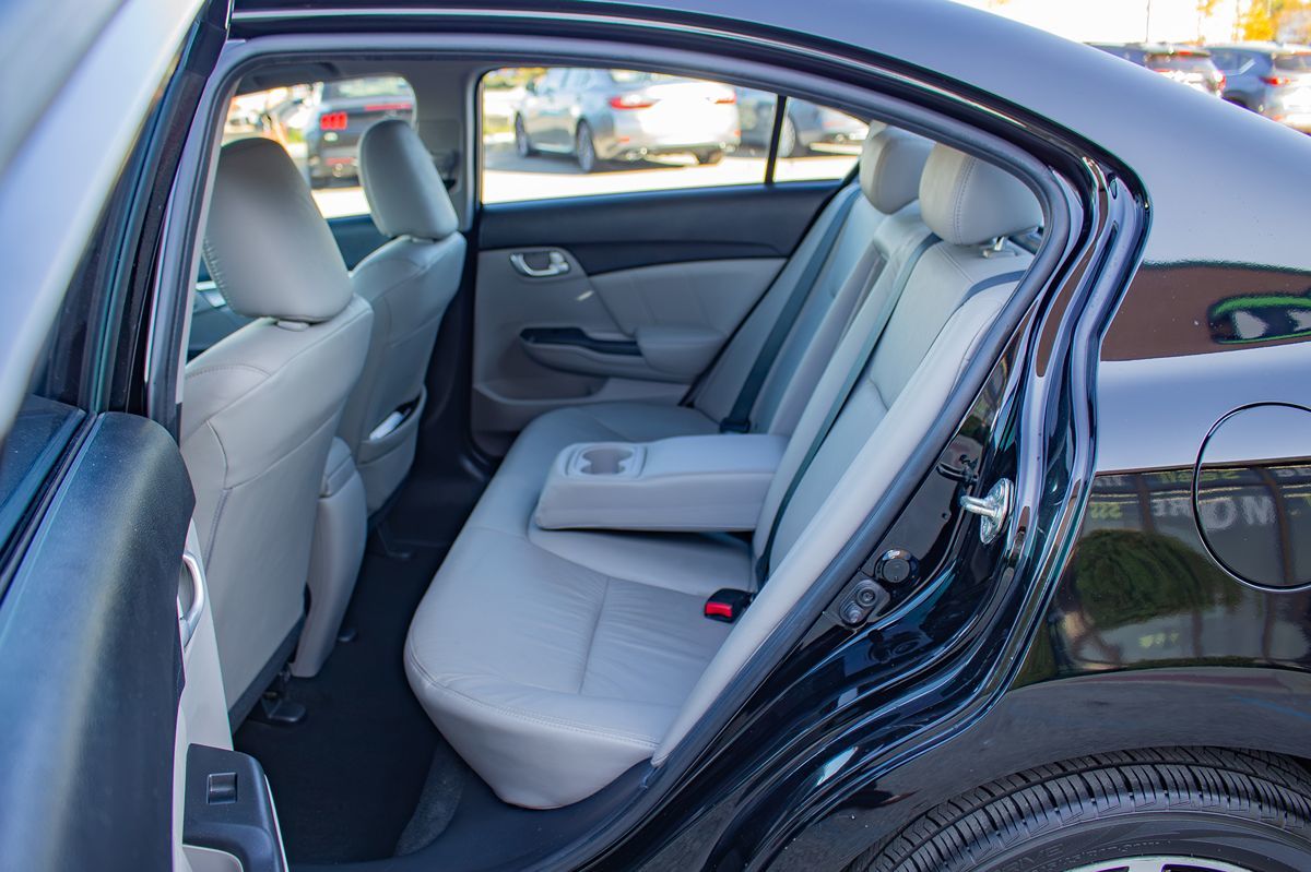 Photo 14 of this Honda Civic Sedan