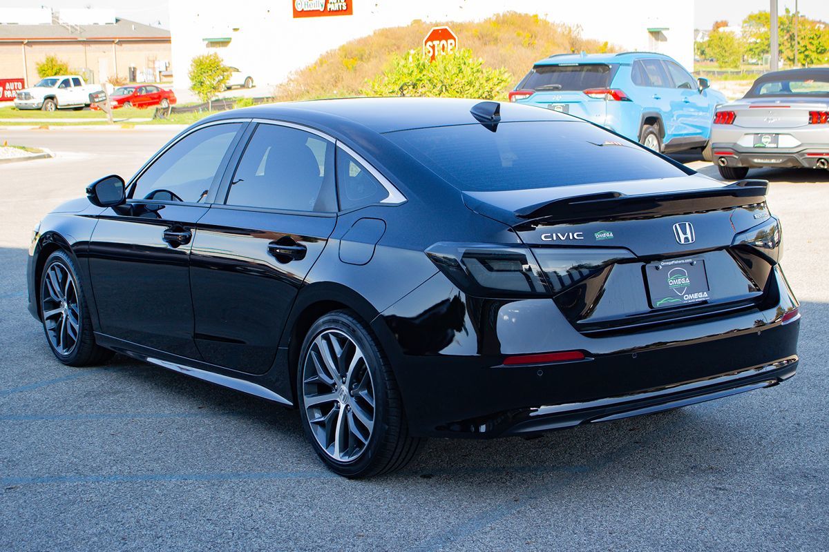 Photo 7 of this Honda Civic Sedan