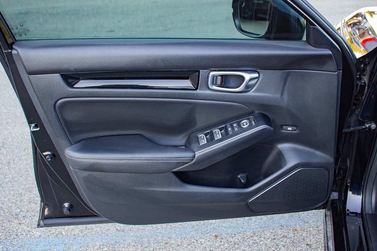 Photo 13 of this Honda Civic Sedan