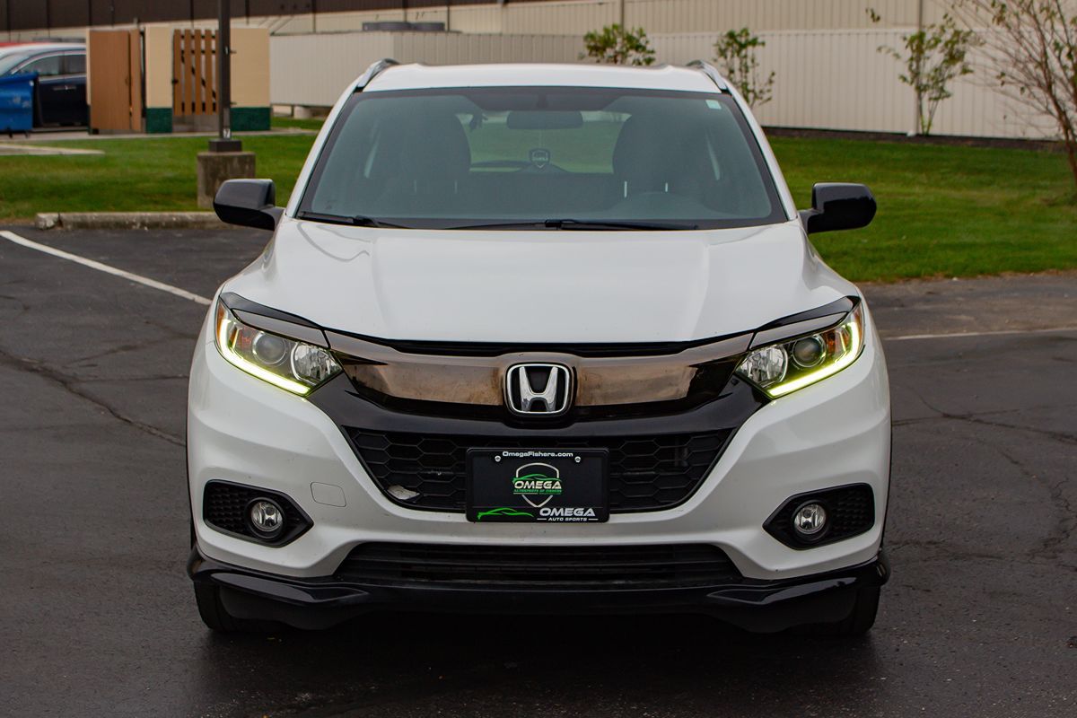 Photo 2 of this Honda HR-V