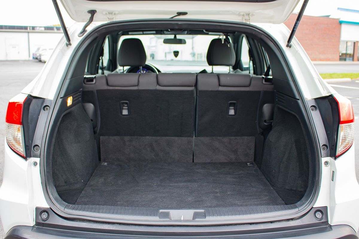 Photo 16 of this Honda HR-V