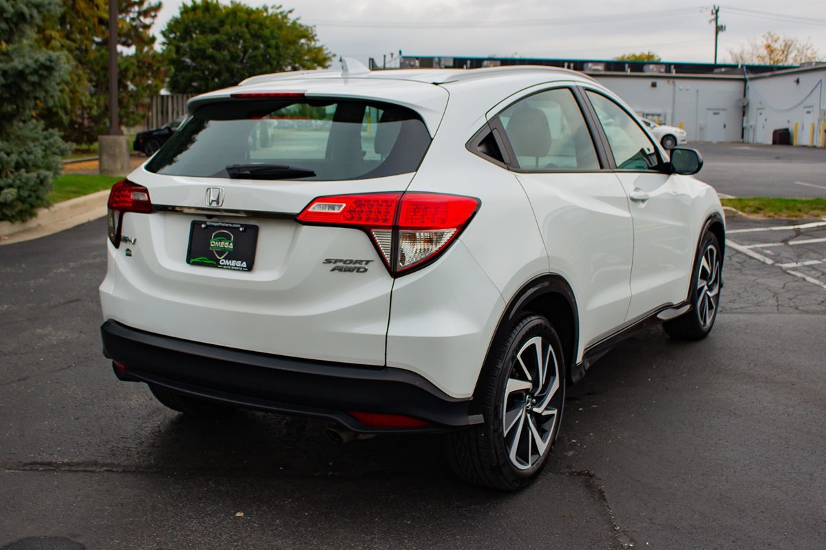 Photo 9 of this Honda HR-V