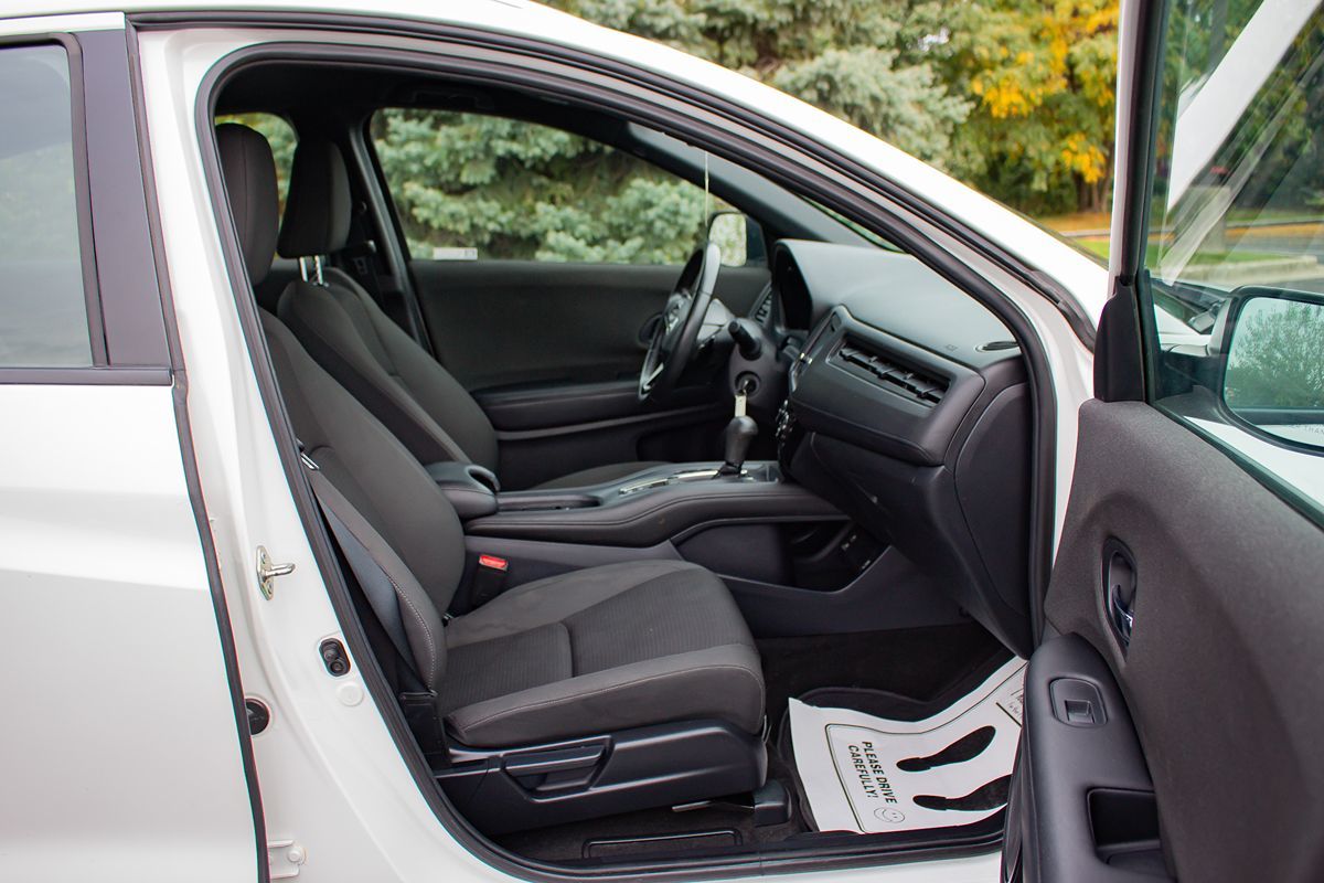 Photo 19 of this Honda HR-V