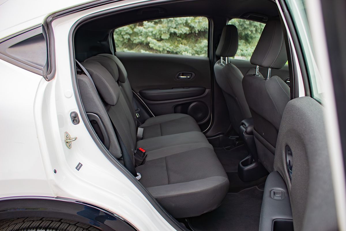 Photo 17 of this Honda HR-V