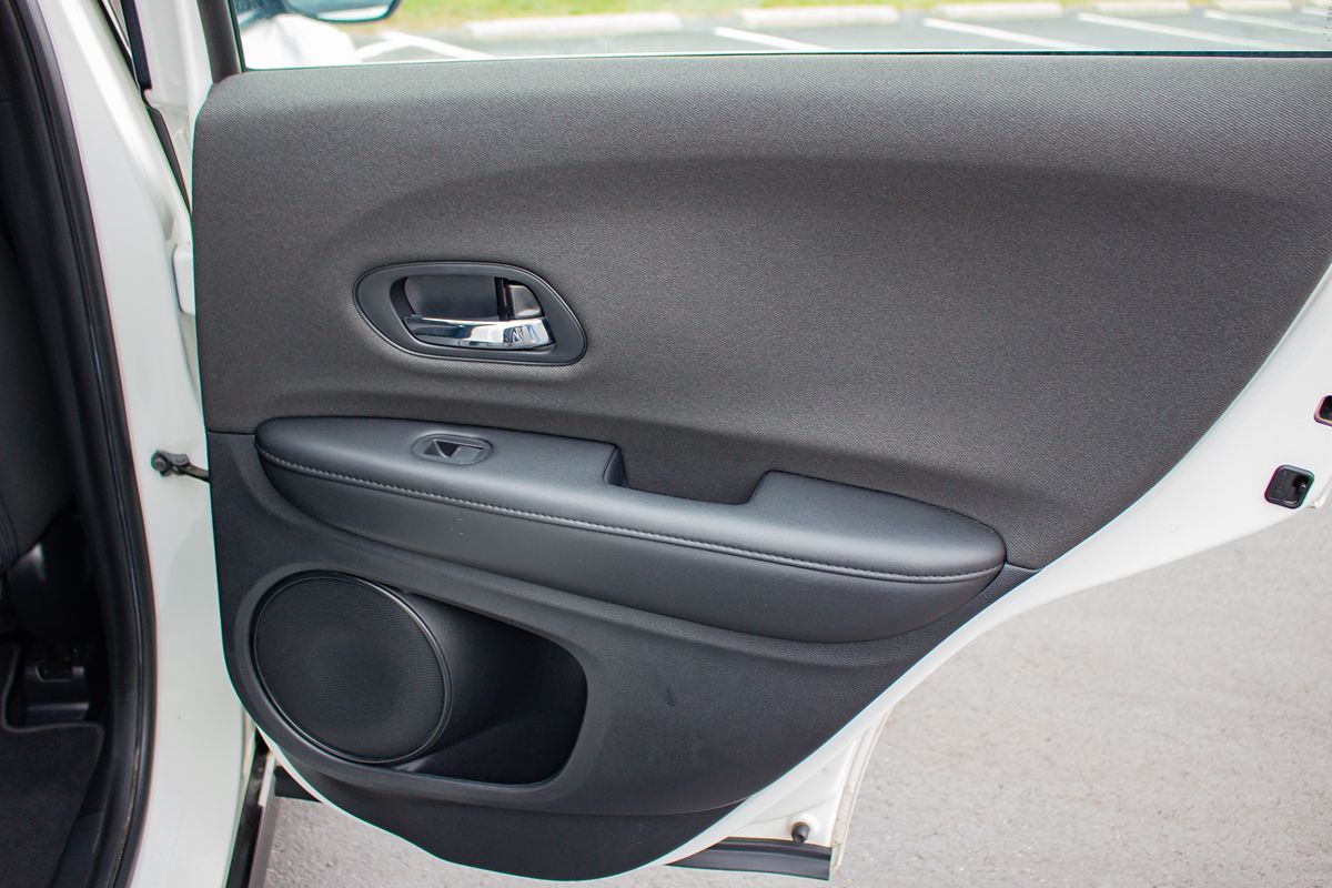 Photo 18 of this Honda HR-V