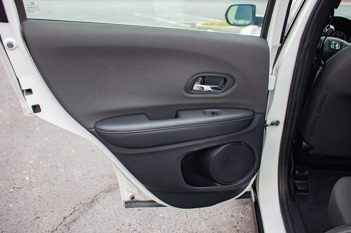 Photo 15 of this Honda HR-V