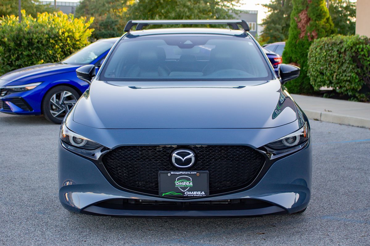 Photo 2 of this Mazda Mazda3 Hatchback