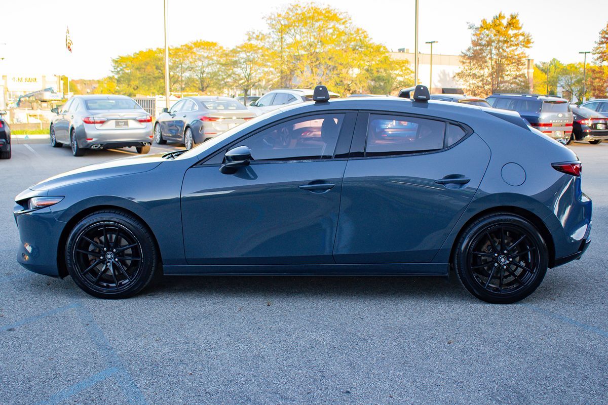 Photo 5 of this Mazda Mazda3 Hatchback