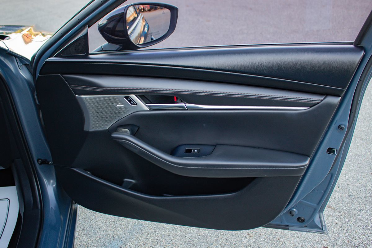 Photo 19 of this Mazda Mazda3 Hatchback