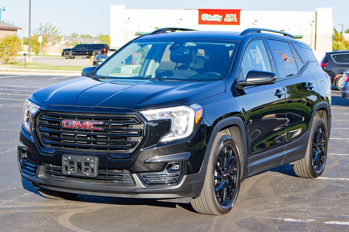Photo 3 of this GMC Terrain