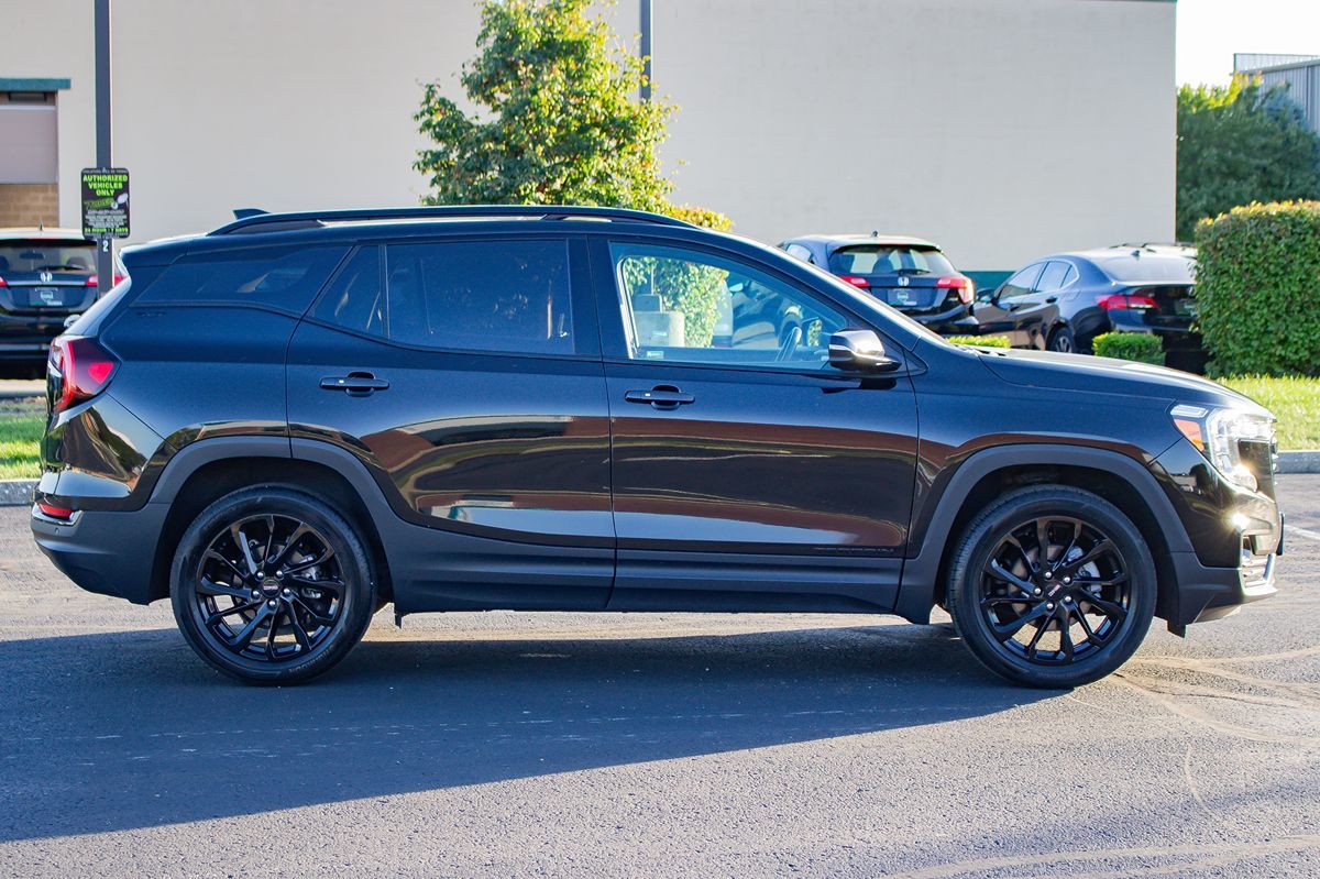 Photo 11 of this GMC Terrain