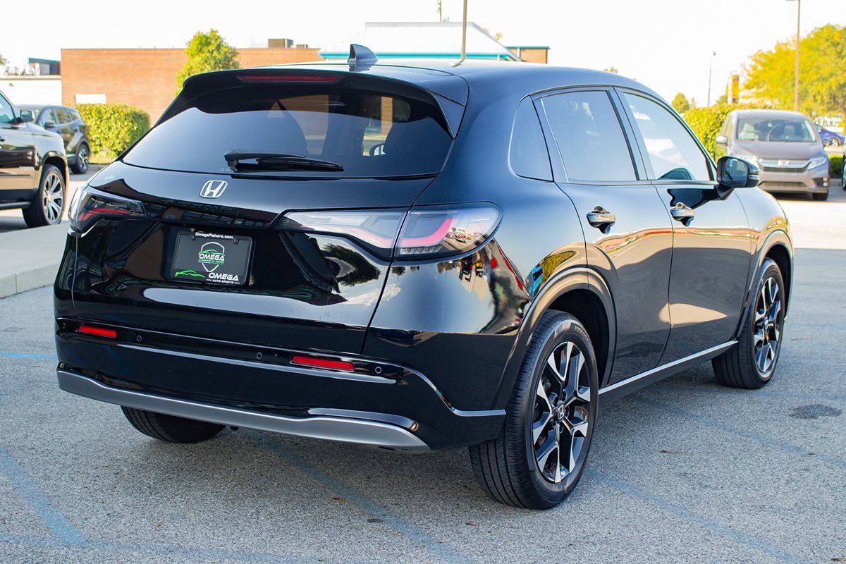 Photo 9 of this Honda HR-V