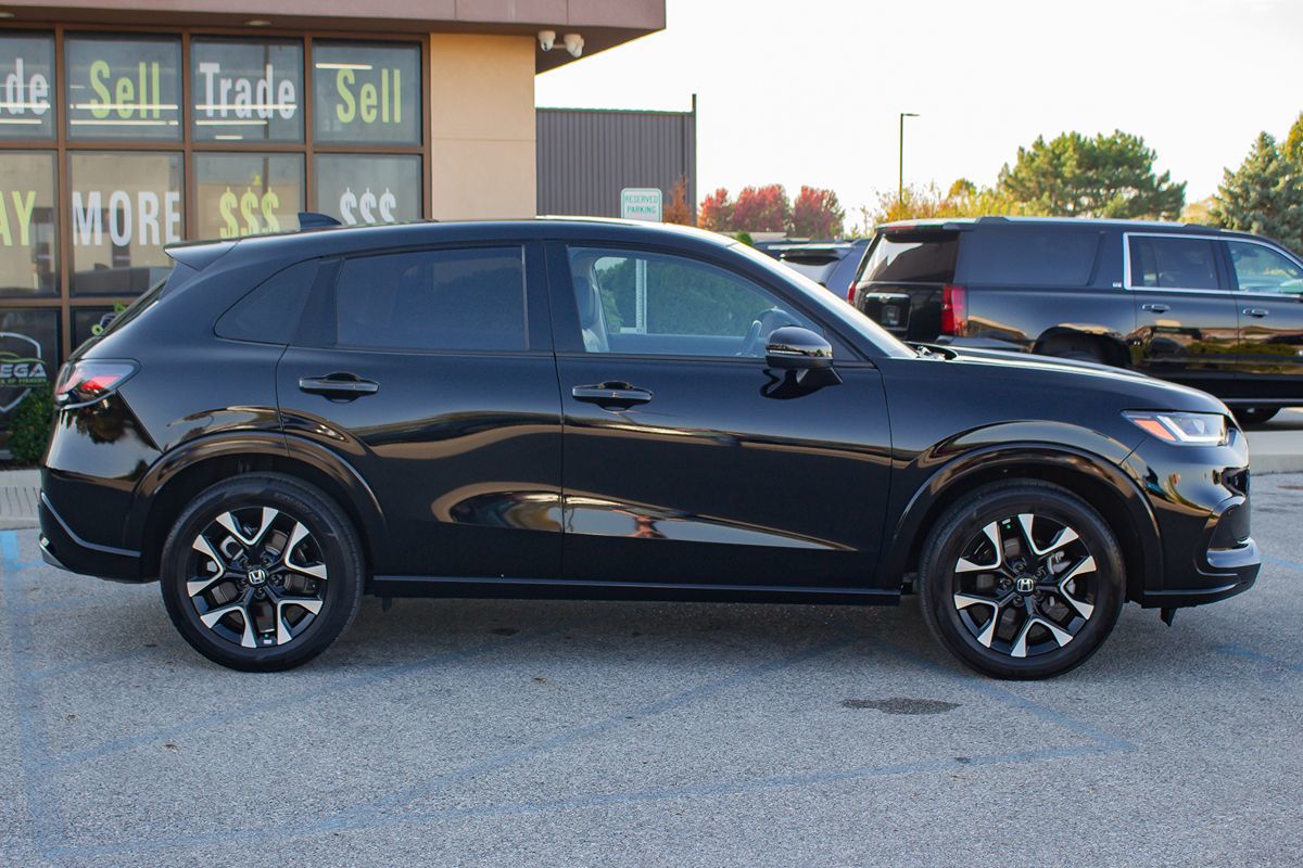 Photo 11 of this Honda HR-V