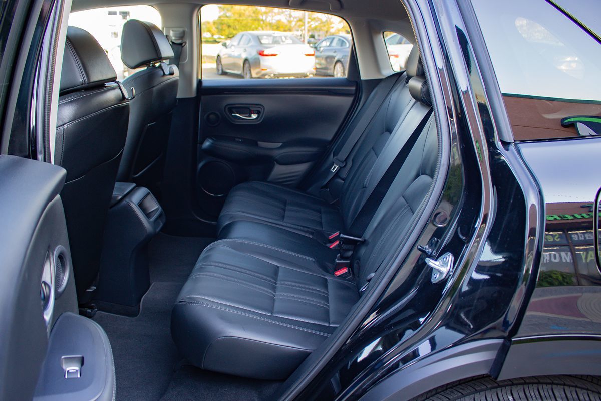 Photo 14 of this Honda HR-V
