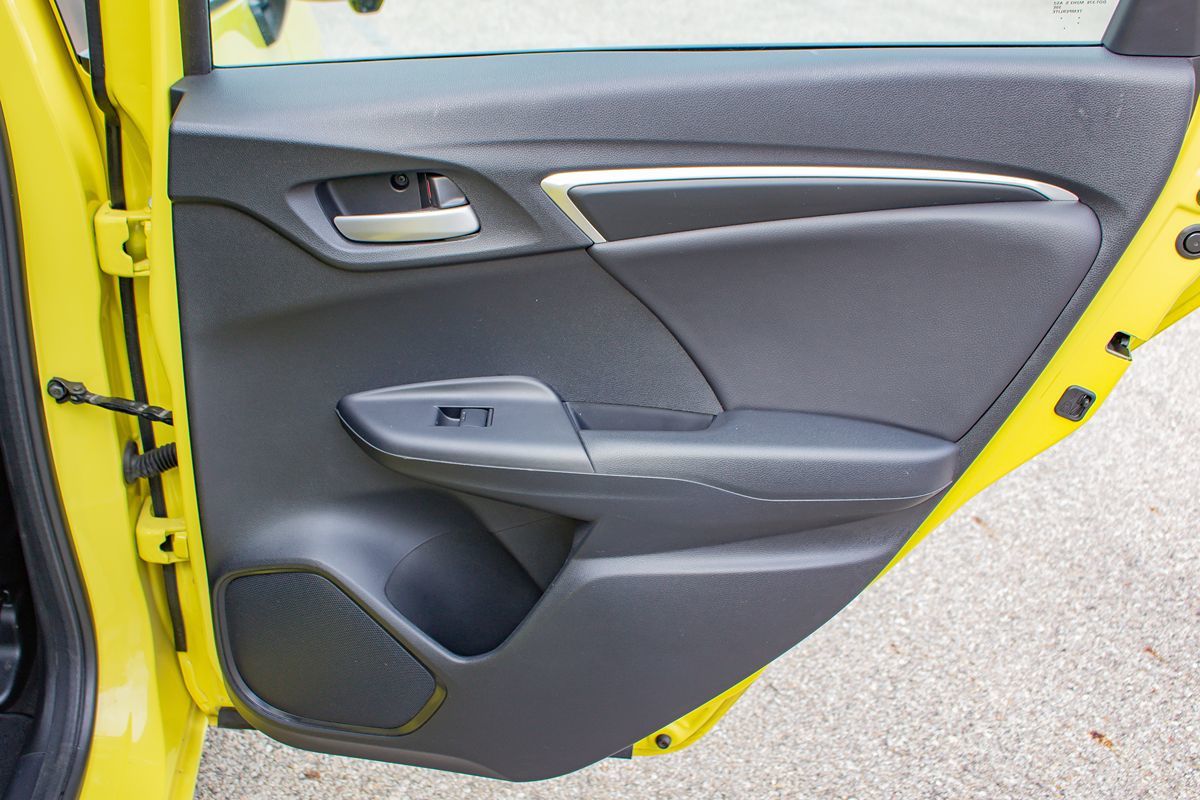 Photo 17 of this Honda Fit