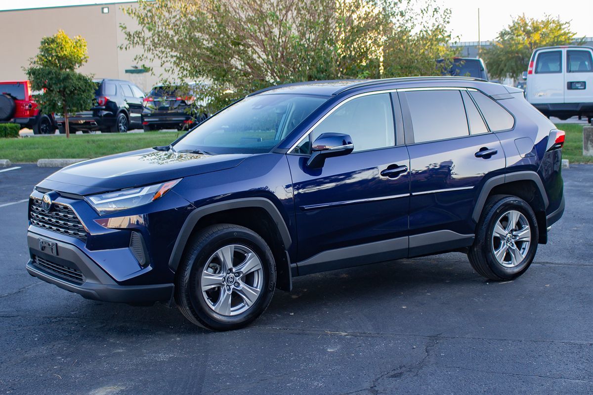 Photo 4 of this Toyota RAV4