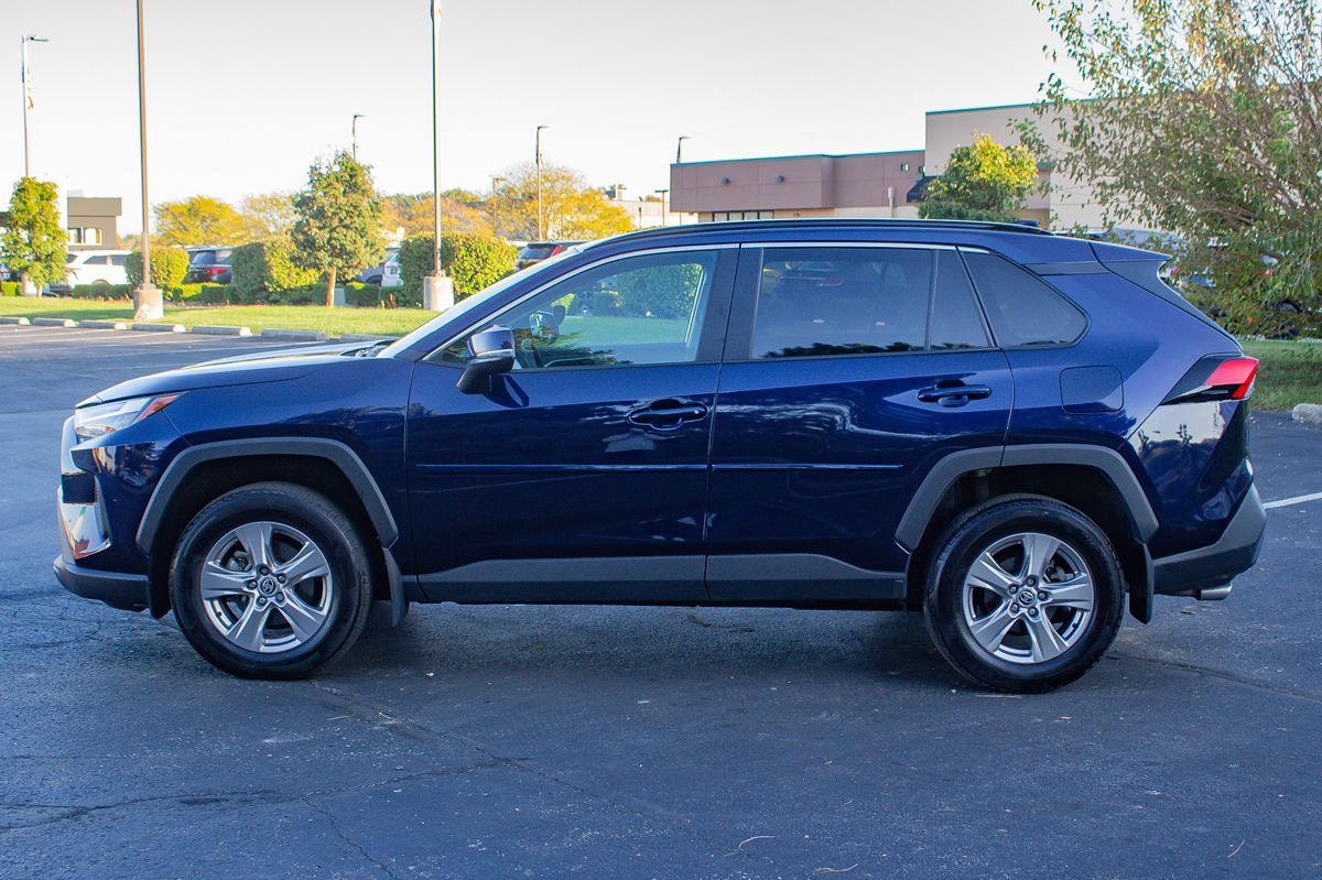 Photo 5 of this Toyota RAV4