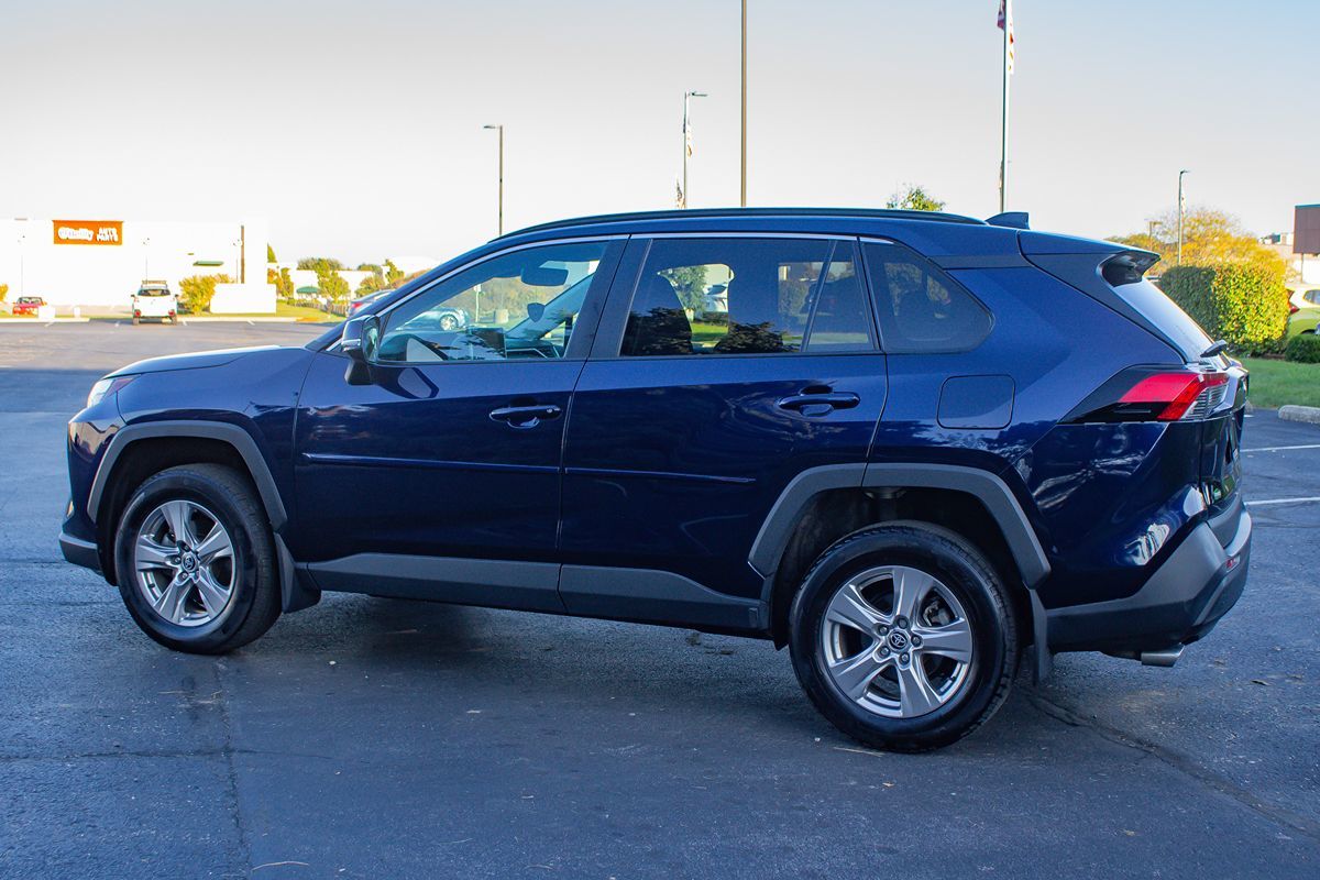 Photo 6 of this Toyota RAV4