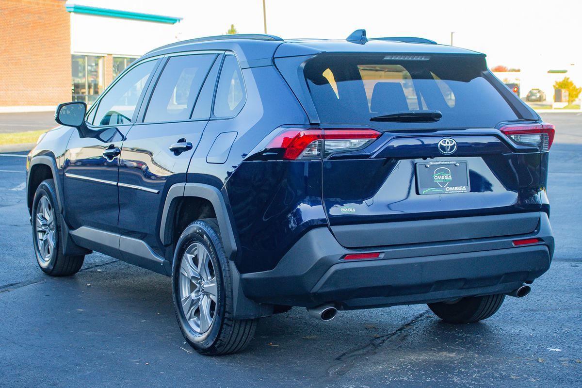 Photo 7 of this Toyota RAV4