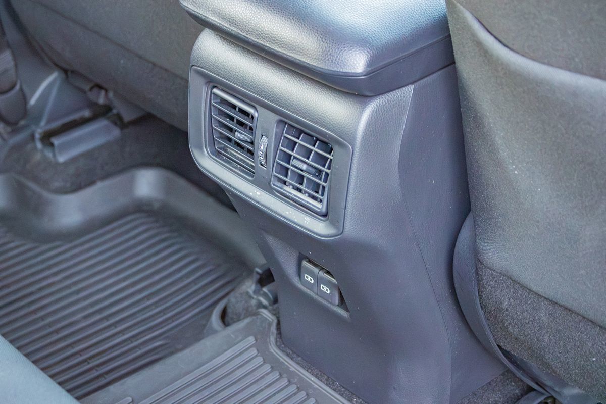 Photo 32 of this Toyota RAV4