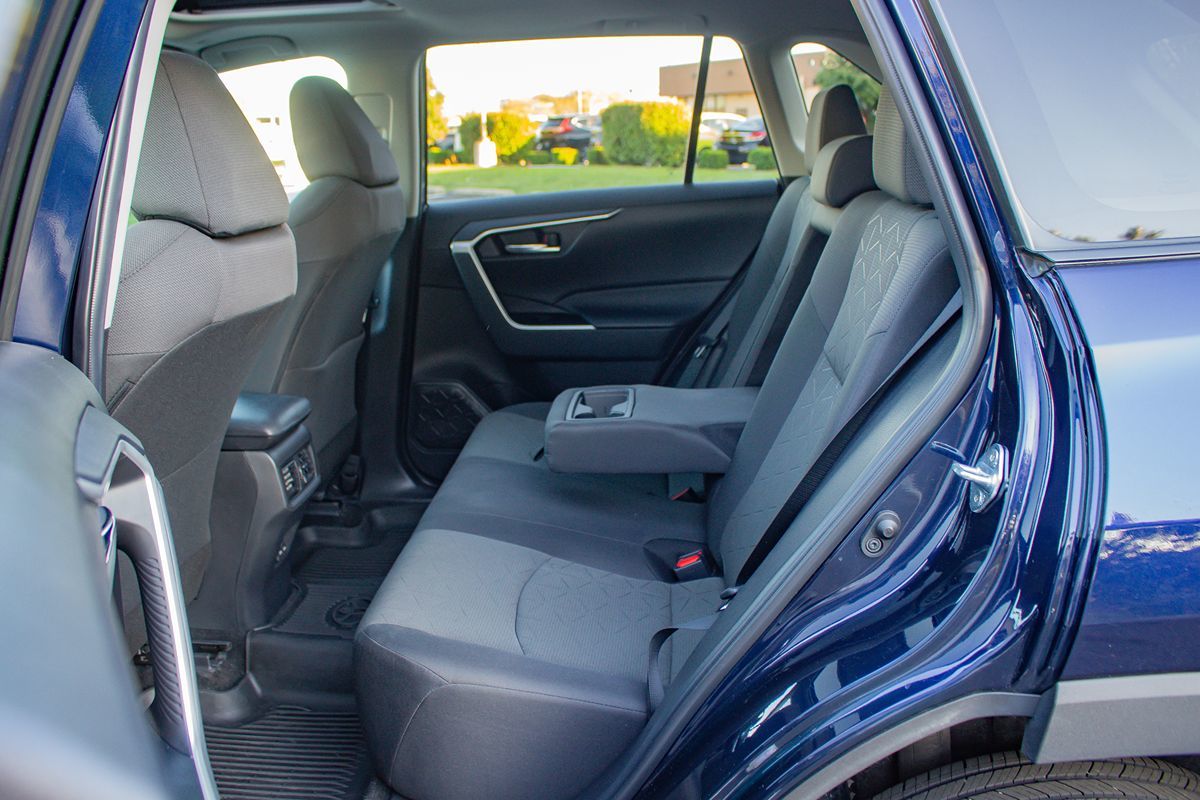 Photo 14 of this Toyota RAV4