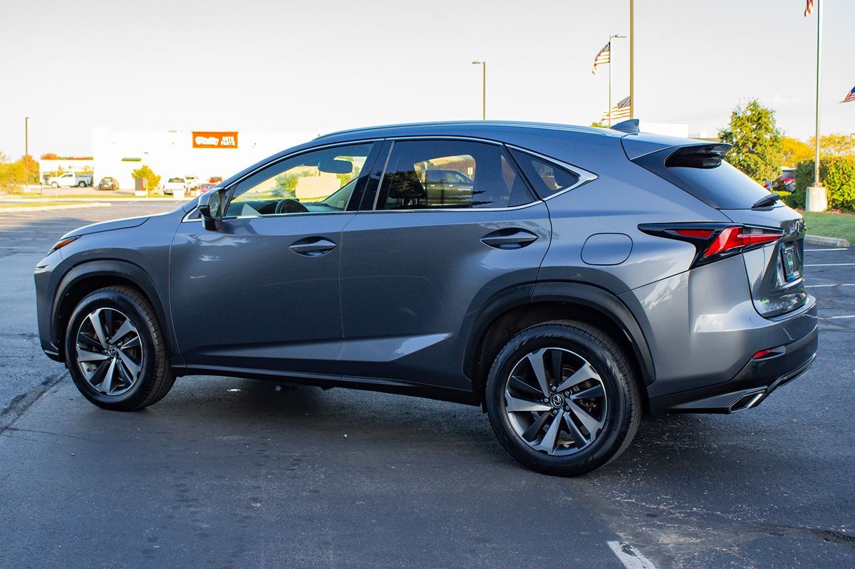 Photo 6 of this Lexus NX 300