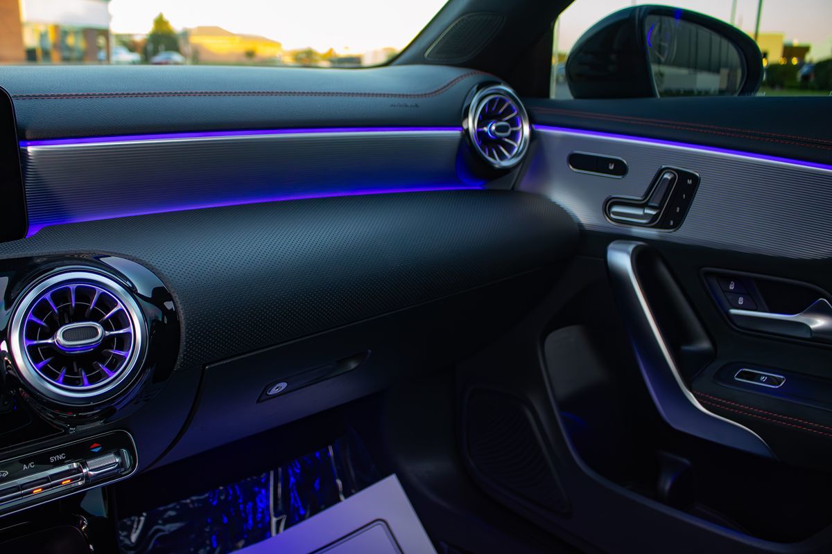 Photo 18 of this Mercedes-Benz CLA 250