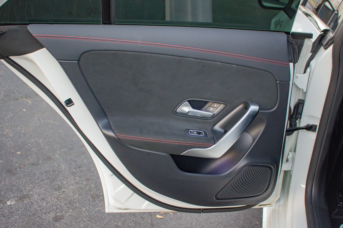 Photo 14 of this Mercedes-Benz CLA 250