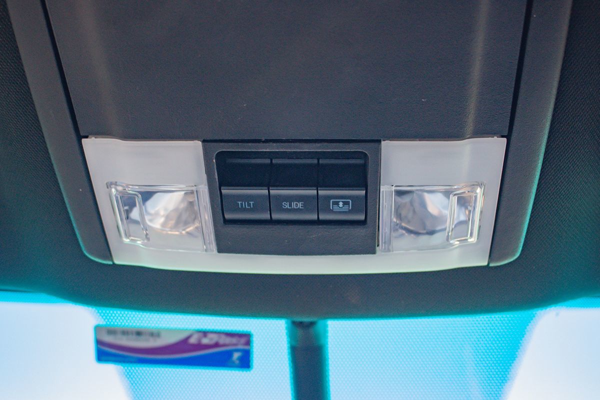 Photo 32 of this Ford Explorer