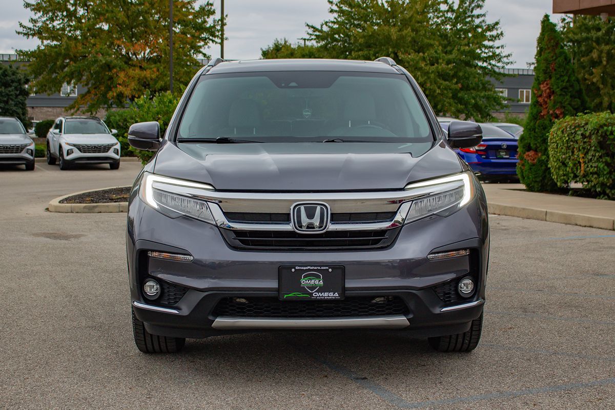Photo 2 of this Honda Pilot