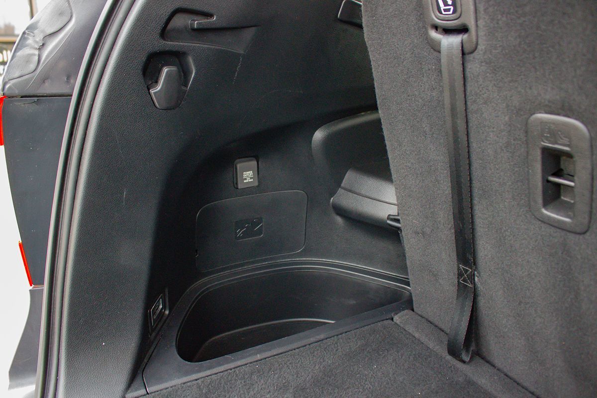 Photo 41 of this Honda Pilot