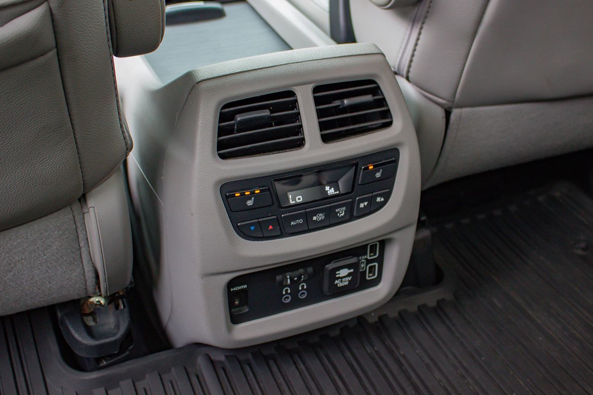 Photo 36 of this Honda Pilot