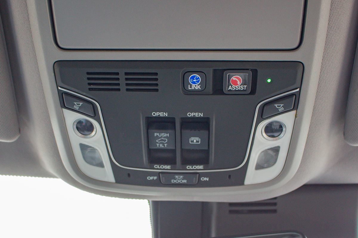 Photo 33 of this Honda Pilot