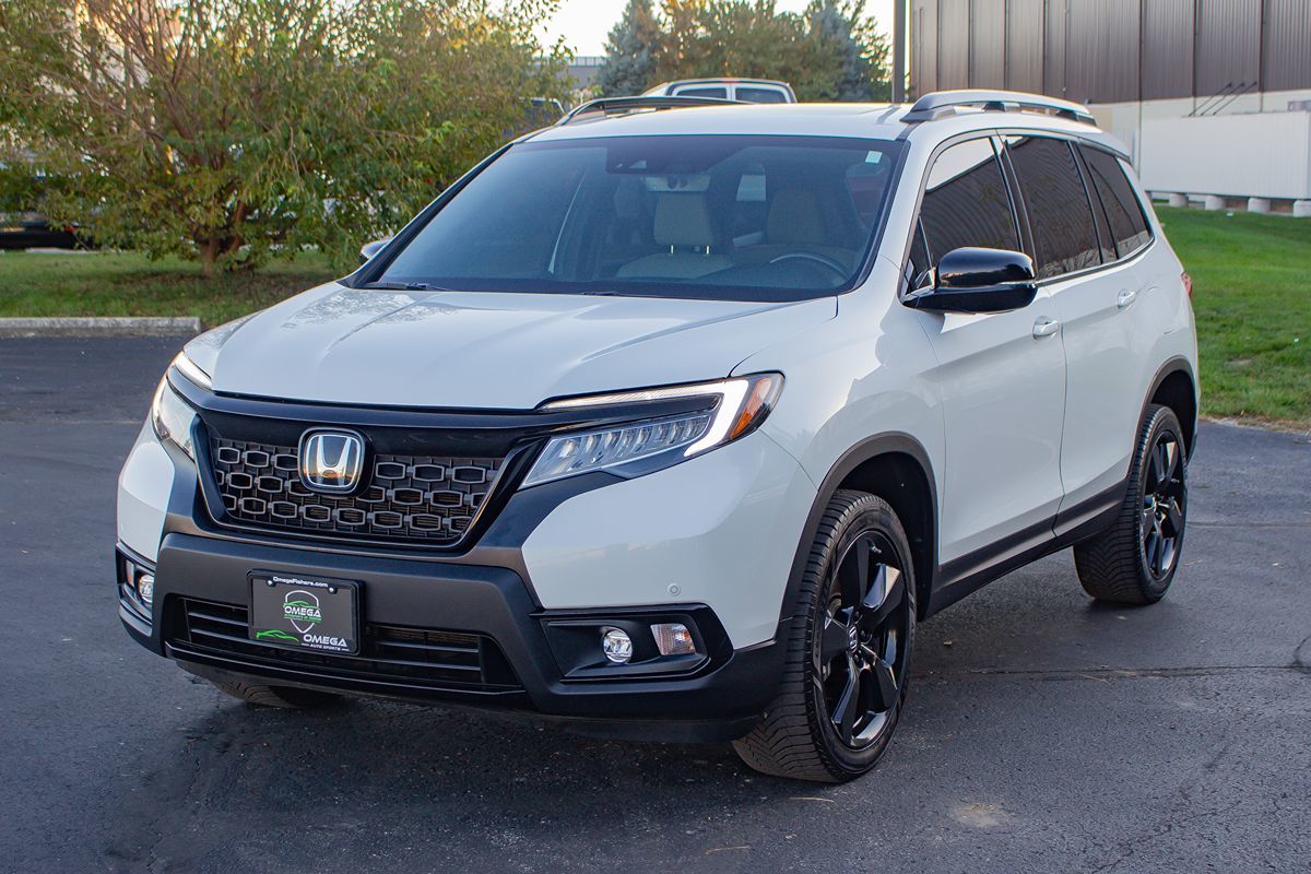 Photo 3 of this Honda Passport