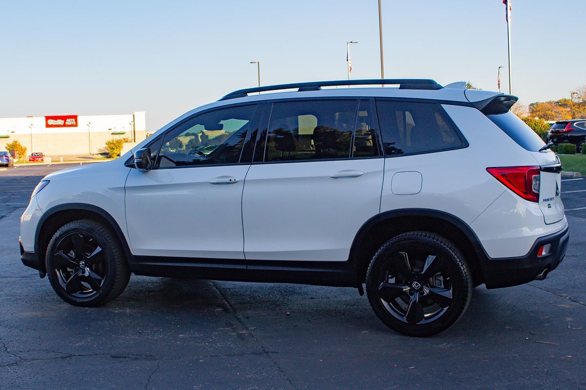 Photo 6 of this Honda Passport