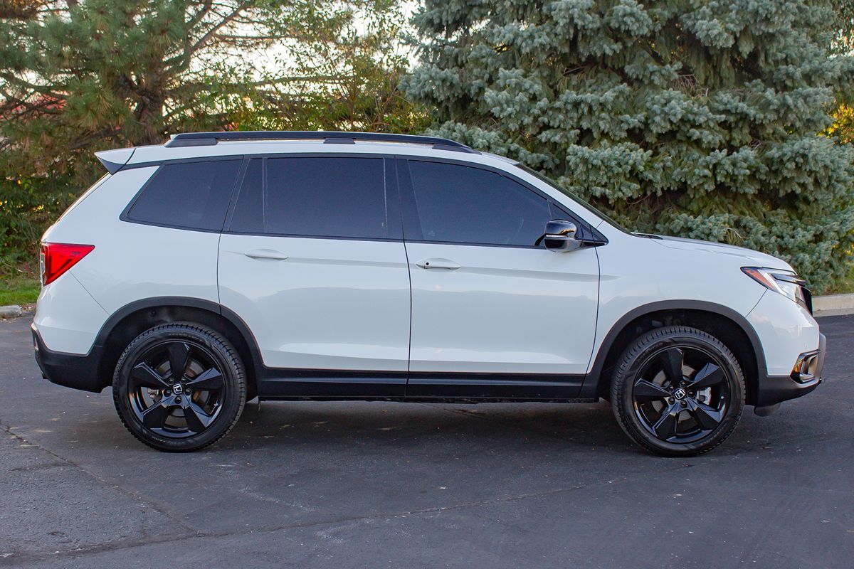 Photo 11 of this Honda Passport
