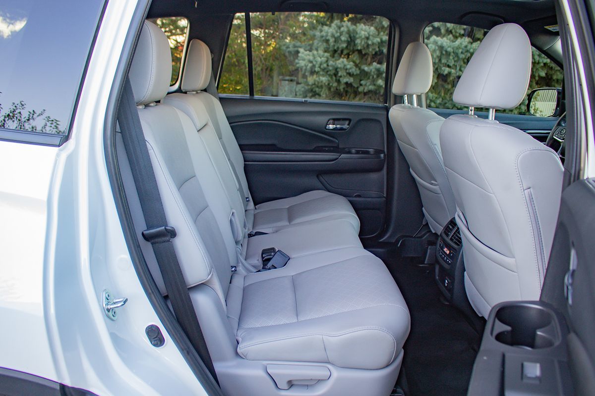 Photo 17 of this Honda Passport