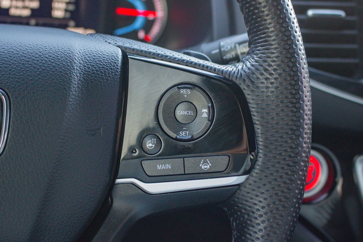 Photo 13 of this Honda Passport